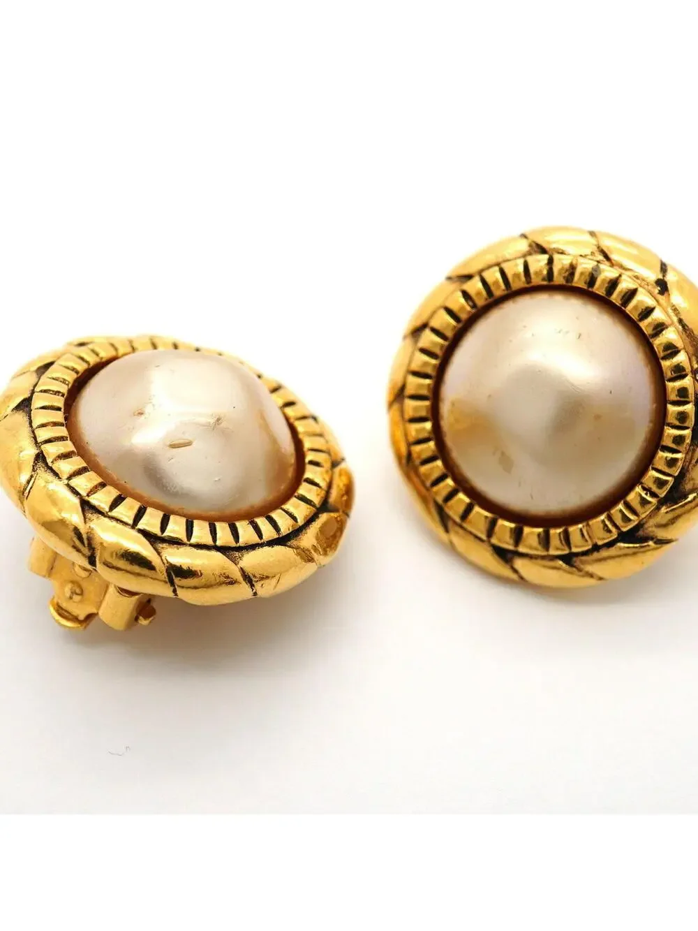 Chanel Clip-On Earrings Pearl #357820C47B